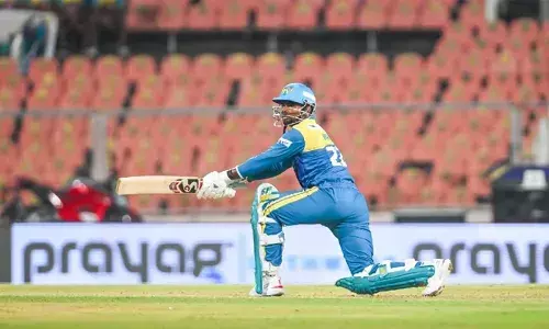 11 ഫോറും 5 സിക്സും സഹിതം കെ സി എല്ലില്‍ രണ്ടാം സീസണിലെ ആദ്യ സെഞ്ച്വറിയുമായി അഹമ്മദ് ഇമ്രാന്‍; ശതകത്തിന് മറുപടി ഇല്ലാതെ കാലിക്കറ്റ്; ആവേശപ്പോരില്‍ കാലിക്കറ്റിനെ 9 റണ്‍സിന് കീഴടക്കി തൃശ്ശൂര്‍ ടൈറ്റന്‍സ്