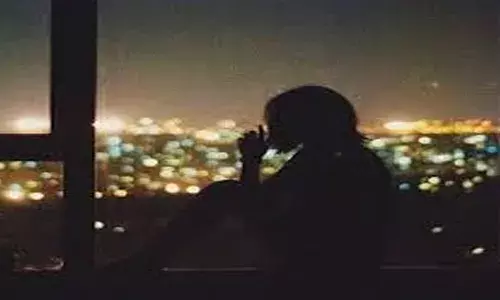 ജനാലയഴികള്‍ക്കിടയില്‍ തല കുടുങ്ങി; ഭയന്ന് വിറച്ച് എട്ടു വയസ്സുകാരി രാത്രി മുഴുവന്‍ സ്‌കൂളില്‍: രക്ഷിച്ചത് രാവിലെ നാട്ടുകാരെത്തി