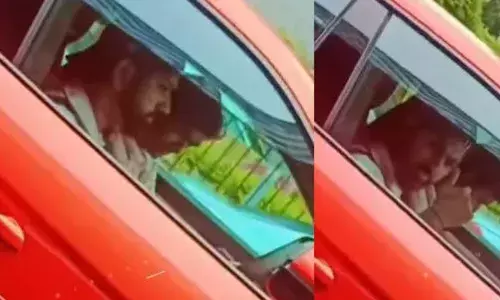 മുംബൈയിലെ ഗതാഗതക്കുരുക്കിൽ കണ്ടത് നല്ല പരിചയമുള്ള മുഖം; റെഡ് കളർ കാറിനുള്ളിൽ അതാ..ഹിറ്റ് മാൻ; ആരാധകർക്ക് നേരെ കൈവീശി കാണിച്ച് ആറ്റിട്യൂട്; വീഡിയോ വൈറൽ