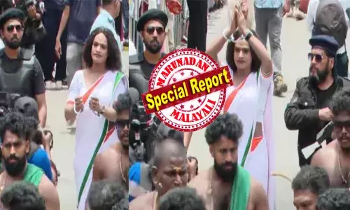 ഓണത്തിന്റെ വരവറിയിച്ച അത്തച്ചമയ ഘോഷയാത്ര; രാജനഗരിയെ കീഴടക്കി ഫ്ളോട്ടുകൾ പാഞ്ഞപ്പോൾ കണ്ണിൽ ഉടക്കിയത് പരിചയമുള്ള കുറച്ച് മുഖങ്ങൾ; അബ്രാം ഖുറേഷിയുടെയും, സയീദ് മസൂദിന്റെയും സർപ്രൈസ് എൻട്രിയിൽ ഞെട്ടൽ; വ്യത്യസ്തമായി എമ്പുരാനിലെ ആ കഥാപാത്രങ്ങൾ; ദൃശ്യങ്ങൾ വൈറൽ