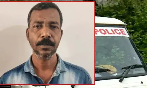 10,000 രൂപ നൽകാത്തതിൽ വിരോധം; മാതാപിതാക്കളെ അറക്കവാൾ കൊണ്ട് വെട്ടിപ്പരിക്കേൽപ്പിച്ചു; വീട്ടിലെ സാധനങ്ങൾ തീയിട്ടു; രണ്ടേമുക്കാൽ പവൻ മാലയുമായി കടന്ന മകൻ പിടിയിൽ