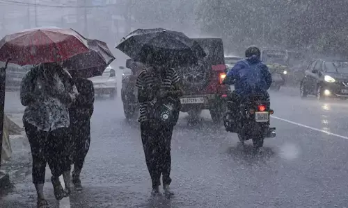 ബംഗാൾ ഉൾക്കടലിന് മുകളിൽ പുതിയ ന്യൂനമർദം; കേരളത്തിൽ ശക്തമായ മഴക്ക് സാധ്യത; വിവിധ ജില്ലകളിൽ യെല്ലോ അലർട്ട്; ജാഗ്രത മുന്നറിയിപ്പ് നൽകി അധികൃതർ