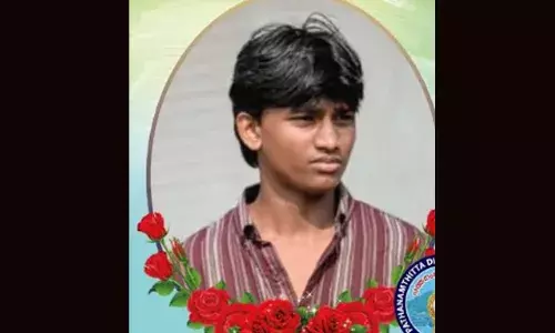 പത്തനംതിട്ടയില്‍ അച്ചന്‍കോവിലാറ്റില്‍ ഒഴുക്കില്‍പ്പെട്ട് കാണാതായ രണ്ടാമത്തെ വിദ്യാര്‍ഥിയുടെയും മൃതദേഹം കണ്ടെടുത്തു; മൃതദേഹം പൊന്തിയത് ഇന്നലെ തെരച്ചില്‍ നടത്തിയ ഭാഗത്ത്