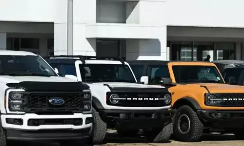 ഇന്സ്ട്രുമെന്റ് പാനല് ഡിസ്പ്ലേയിലെ തകരാര് 355,000-ത്തിലധികം ട്രക്കുകള് തിരിച്ചു വിളിക്കുന്നതായി ഫോര്ഡ് മോട്ടോര് കമ്പനി ഇന്സ്ട്രുമെന്റ് പാനല് ഡിസ്പ്ലേയിലെ തകരാര് 355,000-ത്തിലധികം ട്രക്കുകള് തിരിച്ചു വിളിക്കുന്നതായി ഫോര്ഡ് മോട്ടോര് കമ്പനി