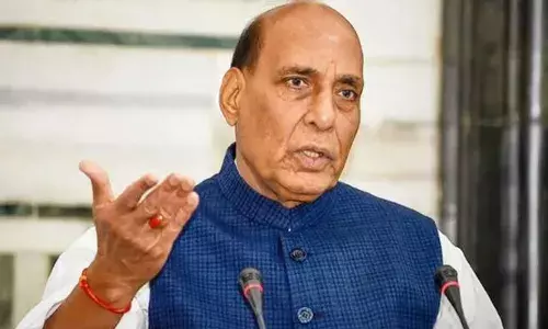 ഇന്ത്യ ആരെയും ശത്രുവായി കാണുന്നില്ല; സംരംഭകരുടെ താൽപ്പര്യമാണ് ഞങ്ങൾക്ക് ഏറ്റവും പ്രധാനം; ഒരു സമ്മർദ്ദത്തിനും ഞങ്ങൾ വഴങ്ങില്ല..അത് ഉറപ്പാണ്..!!; തീരുവ വിവാദങ്ങൾക്കിടെ പ്രതികരിച്ച് മന്ത്രി രാജ്നാഥ് സിങ്