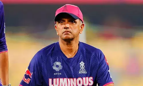 രാജസ്ഥാന്‍ റോയല്‍സിന്റെ പരിശീലക സ്ഥാനം ഒഴിഞ്ഞ് രാഹുല്‍ ദ്രാവിഡ്; ക്ലബ്ബ് മുന്നോട്ടുവെച്ച കൂടുതല്‍ ഉയര്‍ന്ന പദവികളും നിഷേധിച്ചു മുന്‍ ഇന്ത്യന്‍ പരിശീലകന്‍; സഞ്ജു സാംസണ്‍ ടീം വിടുമെന്ന അഭ്യൂഹങ്ങള്‍ക്കിടെ രാഹുലിന്റെ പിന്‍മാറ്റം