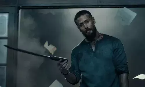 ചെകുത്താന്റെ പ്രണയത്തിൽ ദൈവത്തിന് എന്തുകാര്യം; ബാ​ഗി 4 ട്രെയിലർ പുറത്ത്; ടൈ​ഗർ ഷ്റോഫിന്റെ വില്ലനായി സഞ്ജയ് ദത്ത്