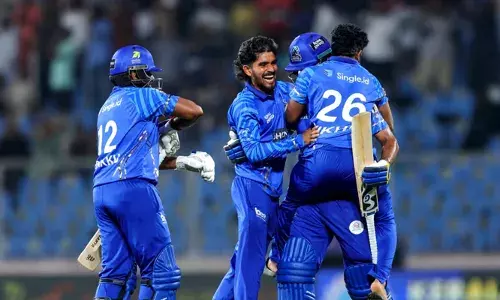 അര്‍ദ്ധസെഞ്ച്വറിയുമായി മുന്നില്‍ നിന്ന് നയിച്ച് വിനൂപ്; സഞ്ജുവില്ലെങ്കിലും ജയം തുടര്‍ന്ന് കൊച്ചി ബ്ലൂ ടൈഗേഴ്സ്; തൃശ്ശൂര്‍ ടൈറ്റന്‍സിനെ തകര്‍ത്തത് 6 വിക്കറ്റിന്; അഞ്ചാം ജയത്തോടെ പോയന്റ് പട്ടികയില്‍ ഒന്നാമത്