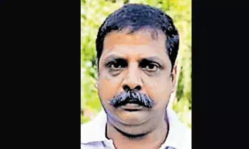 രണ്ട് ദിവവസമായി കാണാനില്ല; അന്വേഷണത്തില്‍ കണ്ടെത്തിയത മരത്തില്‍ തൂങ്ങിയ നിലയില്‍; ക്യാംപിലെ എസ്ഐ ക്വാര്‍ട്ടേഴ്സിനടുത്ത് മരിച്ച നിലയില്‍ കണ്ടെത്തി; ആത്മഹത്യയെന്ന് സൂചന