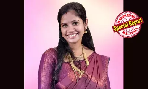 കോളേജില്‍ ഓണാഘോഷത്തിന് പോകുംവഴി അജ്ഞാത വാഹനം ഇടിച്ച് അദ്ധ്യാപിക മരിച്ചു; അപകടത്തില്‍ ആന്‍സിയുടെ ഒരു കൈ അറ്റുപോയി; അദ്ധ്യാപികയുടെ വിയോഗത്തിന്റെ ഷോക്കില്‍ സഹപ്രവര്‍ത്തകരും വിദ്യാര്‍ഥികളും