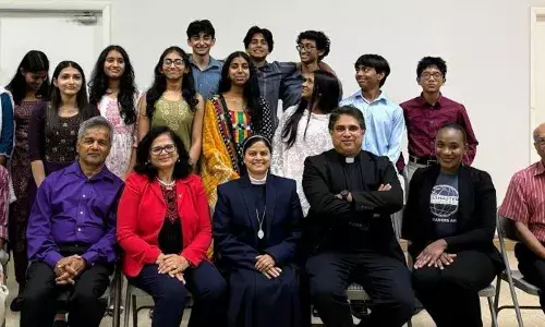 ഹൈസ്കൂള് വിദ്യാര്ത്ഥികള്ക്കുള്ള നേതൃപരിശീലനം ടാമ്പയിലെ സെന്റ് ജോസഫ് സീറോ മലബാര് പള്ളിയില് സമാപിച്ചു ഹൈസ്കൂള് വിദ്യാര്ത്ഥികള്ക്കുള്ള നേതൃപരിശീലനം ടാമ്പയിലെ സെന്റ് ജോസഫ് സീറോ മലബാര് പള്ളിയില് സമാപിച്ചു