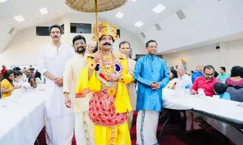 ഒരുമ പൊന്നാണ നക്ഷത്രരാവ്റിവര്‍‌സ്റ്റോണ്‍ മലയാളികളെ പൊന്നിന്‍ പ്രഭയിലാക്കി അരങ്ങേറി