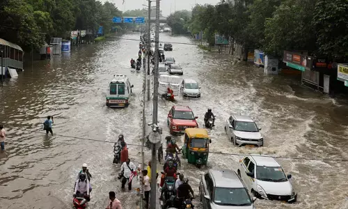 രാജ്യതലസ്ഥാനത്ത് കനത്തമഴ; യമുന നദിയില്‍ ജലനിരപ്പ് ഉയര്‍ന്നു; പ്രളയഭീതി; മുന്നറിയിപ്പുമായി അധികൃതര്‍