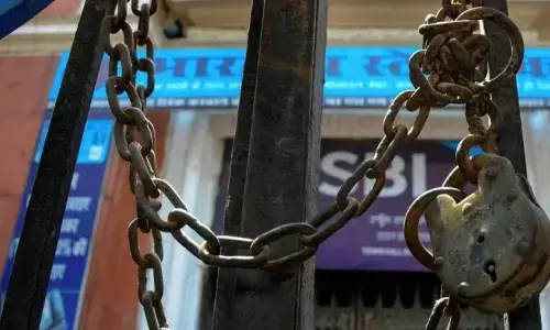 ഓണക്കാലമാണ്; ബാങ്ക് ഇടപാടുകള്‍ വൈകരുത്; സെപ്റ്റംബറില്‍ 14 ദിവസം ബാങ്ക് അവധി;  കേരളത്തില്‍ എത്ര ദിവസം