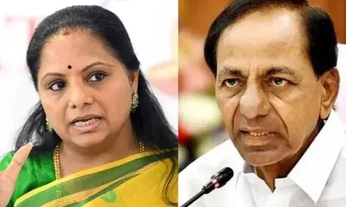 മുതിര്‍ന്ന നേതാക്കള്‍ക്കെതിരെ പരസ്യ വിമര്‍ശനം; അച്ഛന്‍ കെ ചന്ദ്രശേഖര്‍ റാവു ബിആര്‍എസില്‍ നിന്ന് സസ്പെന്‍ഡ് ചെയ്തു; പിന്നാലെ പാര്‍ട്ടി വിട്ട് കെ കവിത; ഹരീഷ് റാവു പാര്‍ട്ടിയിലെ ട്രബിള്‍ ഷൂട്ടറല്ല, ഡബിള്‍ ഷൂട്ടറാണെന്നും പ്രതികരണം