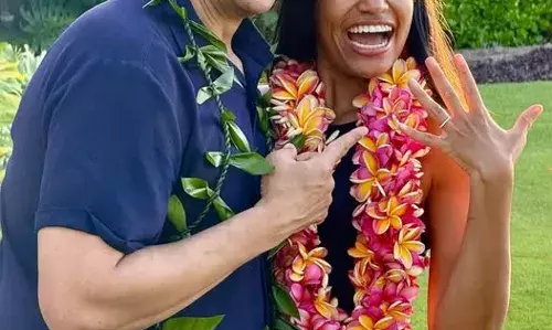 സെനറ്റര്‍ കോറി ബുക്കര്‍ അലക്‌സിസ് ലൂയിസുമായി വിവാഹനിശ്ചയം പ്രഖ്യാപിച്ചു