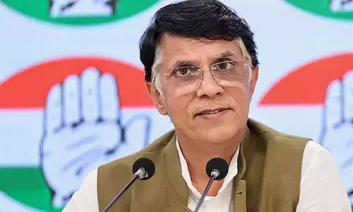 ഒന്നിലധികം വോട്ടര്‍ ഐഡികള്‍; കോണ്‍ഗ്രസ് നേതാവ് പവന്‍ ഖേരയുടെ ഭാര്യക്കെതിരെ ഇരട്ടവോട്ട് ആരോപണവുമായി ബിജെപി