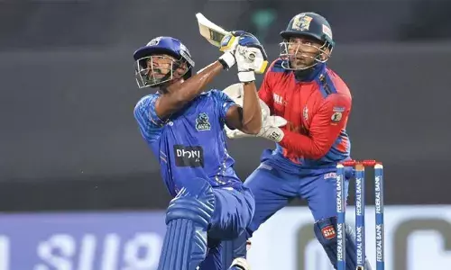 നിര്‍ണ്ണായക മത്സരത്തില്‍ കൊച്ചിയോട് തോല്‍വി; നിലവിലെ ചാമ്പ്യന്മാര്‍ക്ക് ആലപ്പിയുമായുള്ള അവസാന മത്സരം ജീവന്‍മരണ പോരാട്ടം; കൊച്ചിയോട് കൊല്ലത്തിന്റെ തോല്‍വി 6 വിക്കറ്റിന്; കുതിപ്പ് തുടര്‍ന്ന് കൊച്ചി