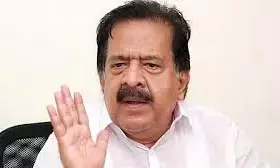 യൂത്ത് കോണ്‍ഗ്രസ് മണ്ഡലം പ്രസിഡണ്ടിനെ മര്‍ദ്ദിച്ച പോലീസുകാരെ പിരിച്ചു വിടണം; മുഖ്യമന്ത്രി ഈ വിഷയത്തില്‍ മറുപടി പറയണം; ശബരിമലയില്‍ ആചാര ലംഘനം നടത്തിയതിന് മുഖ്യമന്ത്രി ജനങ്ങളോട് മാപ്പ് പറയണമെന്നും ചെന്നിത്തല