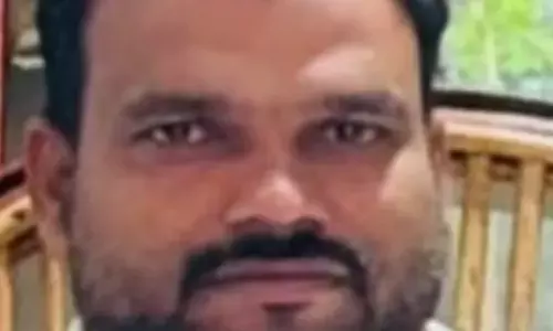 പുലർച്ചെ പച്ചക്കറി ചാക്കുമായി റോഡ് മുറിച്ചുകടക്കവേ കാർ ഇടിച്ചുതെറിപ്പിച്ചു; അപകടത്തിൽ ഗുരുതരമായി പരിക്കേറ്റ് ചികിത്സയിലിരുന്ന യുവാവ് മരണത്തിന് കീഴടങ്ങി; ദാരുണ സംഭവം കോഴിക്കോട്