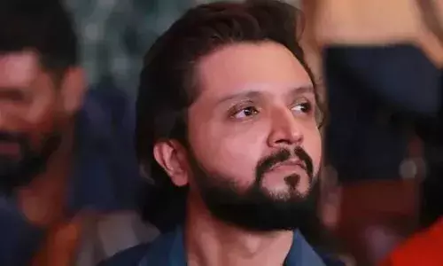 അവതാരകൻ രാജേഷ് കേശവിന്‍റെ ആരോഗ്യനിലയിൽ പുരോഗതി: വെന്റിലേറ്ററിൽ നിന്ന് മാറ്റിയതായി ആശുപത്രി അധികൃതർ