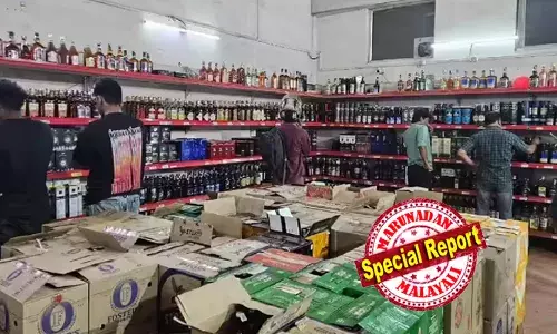 ഹെര്‍ക്കുലീസ് ക്‌ളാസിക്ക് റം ഫുള്‍ ബോട്ടിലിന് ചില്ലറ വില്പന ശാലയില്‍ എത്തുമ്പോഴുള്ള വില 253.56 രൂപ; നികുതി ഇനത്തില്‍ 636.44 രൂപയും 20 രൂപ സെസും; മദ്യം വാങ്ങുന്നവന്റെ കീശയില്‍ നിന്നും ചോരുന്നത് 910 രൂപ; നികുതി കുറച്ചാല്‍ വില്‍പ്പന കൂടുമെന്ന് ബെവ്‌കോ പറയുമ്പോഴും മിണ്ടാട്ടമില്ലാതെ സര്‍ക്കാര്‍; ഓണക്കാലത്തും ലക്ഷ്യം കൊള്ളലാഭം