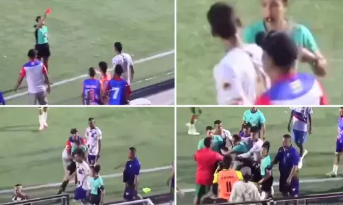 ചുവപ്പ് കാർഡ് കാണിച്ചതിൽ പ്രകോപിതനായി; വനിതാ റഫറിയെ കളിക്കാരൻ മുഖത്തടിച്ചു; വീഡിയോ വൈറലായതോടെ മാപ്പ് പറഞ്ഞ് തടി തപ്പി ഫുട്ബോൾ താരം ജാവിയർ ബൊളിവ്