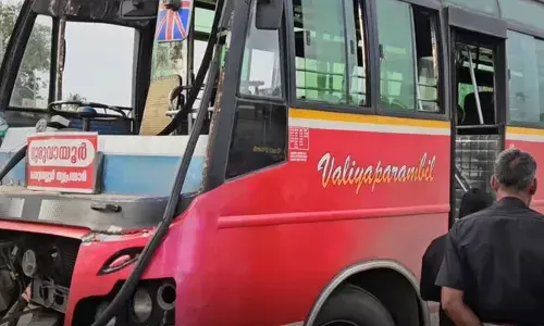 സ്വകാര്യ ബസും ബൈക്കും കൂട്ടിയിടിച്ച് അപകടം; യുവാവിന് ദാരുണാന്ത്യം