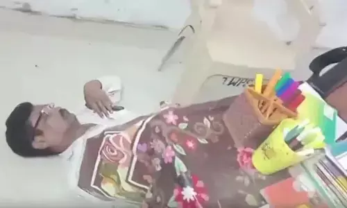 മദ്യപിച്ച് ലക്കുകെട്ട് സ്‌കൂളിലെത്തി; ക്ലാസ് തുടങ്ങിയതും അധ്യാപകന്‍ ബോധംകെട്ടുവീണു