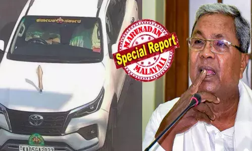 റോഡിൽ വൈറ്റ് ടൊയോട്ട ഫോർച്ചുണറിന്റെ തേരോട്ടം; എല്ലാ വഴികളും ബ്ലോക്ക് ആക്കി സുഖ യാത്ര; പൊടുന്നനെ മുൻ സീറ്റിലിരുന്ന ആളെ ശ്രദ്ധിച്ച് ആ മൂന്നാം കണ്ണ്; നിമിഷ നേരം കൊണ്ട് 7 നോട്ടീസുകൾ കിട്ടി ശനിദശ; സോഷ്യൽ മീഡിയയിൽ പൊരിഞ്ഞ ചർച്ച; ഒടുവിൽ ഗതാഗത നിയമ ലംഘനത്തിന് മുഖ്യമന്ത്രി സിദ്ധരാമയ്യക്ക് പണികിട്ടുമ്പോൾ