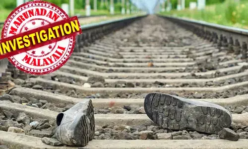 ഭാര്യയെയും മകനെയും മര്‍ദ്ദിച്ചു; പോലീസില്‍ പരാതി നല്‍കിയതോടെ രാവിലെ സ്റ്റേഷനിലേക്ക് വിളിപ്പിച്ചു; പിന്നാലെ ട്രെയിന്‍ തട്ടി മരിച്ച് അമ്മയും മകനും; സംഭവം ഓച്ചിറയില്‍