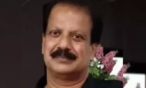 ആശുപത്രിയിൽ നിന്ന് കുടുംബത്തോടൊപ്പം വീട്ടിലേക്ക് മടങ്ങവേ റോഡിൽ ഗതാഗതക്കുരുക്ക്; കാറിൽ നിന്നും പുറത്തിറങ്ങി പുഴയിലേയ്ക്ക് ചാടി; മധ്യവയസ്കൻ്റെ മൃതദേഹം കണ്ടെത്തി