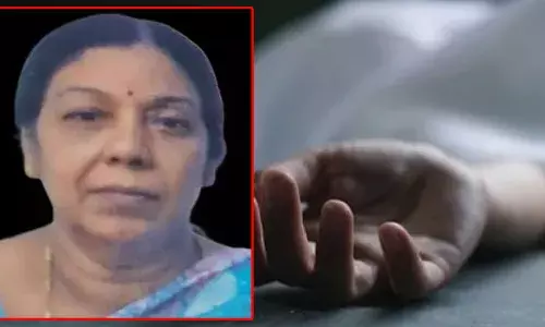 റോഡ് മുറിച്ചുകടക്കവെ കാറിടിച്ചു; ചികിത്സയിലായിരുന്ന വീട്ടമ്മ മരിച്ചു; കരിയാട് കവലയിലെ അപകടത്തിൽ മരിച്ചത് പൊയ്ക്കാട്ടുശ്ശേരി സ്വദേശിനി വത്സല