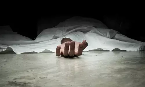 പിണങ്ങി വീടു വിട്ടിറങ്ങിയ യുവാവിനെ മറ്റൊരു വീട്ടില്‍ മരിച്ച നിലയില്‍ കണ്ടെത്തി; മരണകാരണം ഹൃദയസ്തംഭനമെന്ന് പ്രാഥമിക വിവരം