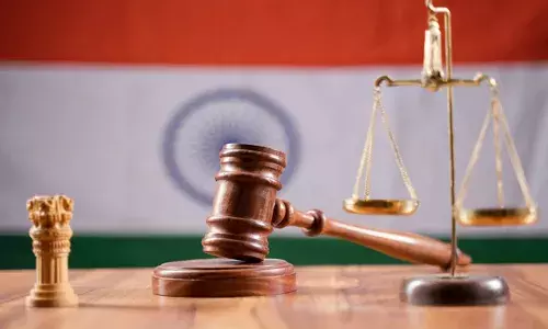 കസ്റ്റഡിയിലെടുത്ത് ജീപ്പിലിട്ട് മര്‍ദിച്ചു; വിവസ്ത്രനാക്കിയ ശേഷം ചൊറിയണം തേച്ചു; 18 വര്‍ഷത്തിന് ശേഷം ആലപ്പുഴ ഡിവൈഎസ്പി എം.ആര്‍.മധുബാബുവിന് ശിക്ഷ