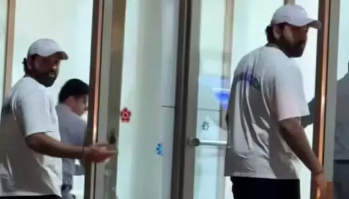 ഓസ്‌ട്രേലിയയ്‌ക്കെതിരായ ഏകദിന പരമ്പര മുന്നില്‍; ഫിറ്റ്‌നസ് ടെസ്റ്റുകള്‍ ജയിച്ചത് അടുത്തിടെ; രോഹിത് ശര്‍മ അര്‍ധ രാത്രിക്ക് ആശുപത്രി സന്ദര്‍ശിച്ചത് എന്തിന്; വിവരങ്ങള്‍ മറച്ചുവച്ച് ആശുപത്രി അധികൃതര്‍