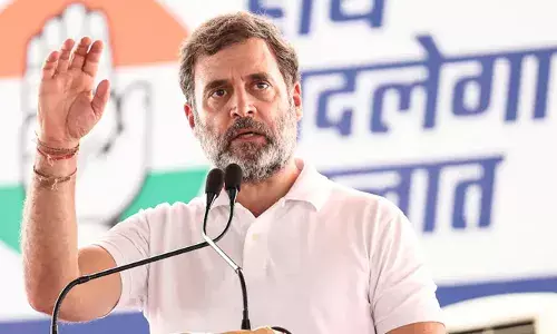 അവധിക്കാലം കഴിഞ്ഞ് തിരിച്ചെത്തിയോ? ഉപരാഷ്ട്രപതി തിരഞ്ഞെടുപ്പില്‍ വോട്ട് ചെയ്ത് മടങ്ങുന്നതിനിടെ ടൈംസ് നൗ റിപ്പോര്‍ട്ടറുടെ ചോദ്യം; രാഹുല്‍ ഗാന്ധിയുടെ മറുപടി ഇങ്ങനെ