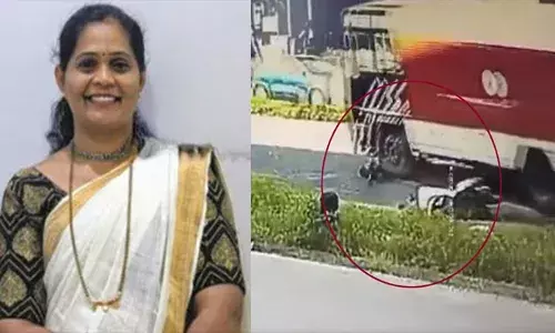 കുഴിയിൽവീണ് നിയന്ത്രണം വിട്ട് സ്‌കൂട്ടർ മറിഞ്ഞു; പിന്നാലെ വന്ന ലോറി കയറി യുവതിക്ക് ദാരുണാന്ത്യം; ലോറി ഡ്രൈവർക്കെതിരെ കേസെടുത്ത് പോലീസ്