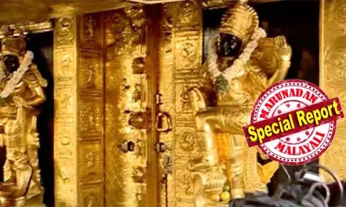 ശബരിമലയിലെ സ്വര്‍ണ്ണപ്പാളി ഉടന്‍ തിരികെ എത്തിക്കണം! ഉത്തരവിട്ട് ഹൈക്കോടതി; കോടതി അനുമതിയില്ലാതെ സ്വര്‍ണ്ണപാളി ഇളക്കി കൊണ്ടുപോയതില്‍ വിമര്‍ശനവുമായി കോടതി; ഓണാഘോഷത്തിന്റെ മറവില്‍ സ്‌പോണ്‍സറുടെ നിര്‍ദേശ പ്രകാരം ചെന്നൈയിലേക്ക് കൊണ്ടു പോയ സ്വര്‍ണ്ണപ്പാളികള്‍ തിരിച്ചെത്തും; ദേവസ്വം ബോര്‍ഡിന്റെ നീക്കം പൊളിച്ചത് സ്‌പെഷ്യല്‍ കമ്മീഷണറുടെ പ്രത്യേക കണ്ണ്!