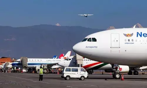 കാഠ്മണ്ഡു വിമാനത്താവളം തുറന്നു; എയര്‍ ഇന്ത്യ ആദ്യ സര്‍വീസ് നടത്തും; മലയാളി സംഘം മടങ്ങിയേക്കും