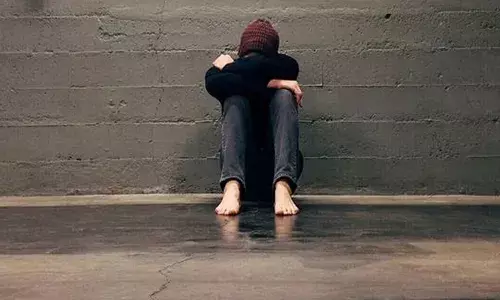 നഗ്നനാക്കി നൃത്തം ചെയ്യിച്ചു; ലൈംഗികമായി പീഡിപ്പച്ചു ഇരുമ്പ് വടി കൊണ്ട് ക്രൂരമായി മര്‍ദിച്ചും പ്ലസ് ടു വിദ്യാര്‍ത്ഥികള്‍: ബെംഗളൂരുവിലെ സ്‌കൂളിലെ ഹോസ്റ്റലില്‍ പത്താം ക്ലാസുകാരന്‍ നേരിട്ടത് ക്രൂര പീഡനം