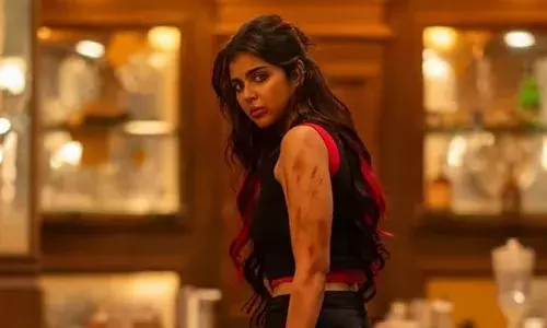 മറ്റൊരു നാഴികക്കല്ല് കൂടി പിന്നിട്ട് കല്യാണി പ്രിയദർശൻ ചിത്രം; വിദേശ ബോക്സ് ഓഫീസിൽ നിന്ന് 100 കോടി രൂപ കളക്ഷൻ നേടിയ രണ്ടാമത്തെ മലയാള ചിത്രം; തരംഗമായി ലോക