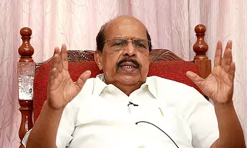 മോഹന്‍ലാല്‍ സിനിമയുടെ ആദ്യ സീന്‍ പോലും മദ്യപാനമാണ്; സിനിമ നിര്‍മാതാക്കള്‍ സെന്‍സര്‍ ബോര്‍ഡിന് കുപ്പി വാങ്ങിക്കൊടുക്കും; കൈയ്യില്‍ കാശും കൊടുക്കും; സെന്‍സര്‍ ബോര്‍ഡിലുള്ളവര്‍ പണിയെടുക്കുന്നത് മദ്യപിച്ചെന്ന് ജി. സുധാകരന്‍