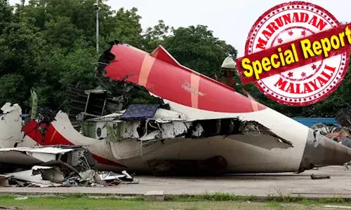 വാട്ടര്‍ ലൈനുകളുടെ ജോയിന്റുകള്‍ ശരിയായി അടയ്ക്കാതിരുന്നാല്‍ വെള്ളം ചോര്‍ന്ന് വിമാനത്തിന്റെ ഇലക്ട്രോണിക് ഇക്വിപ്‌മെന്റ് ബേയിലേക്ക് എത്തിയോ? അപകടകാരണം പൈലറ്റുമാരുടെ വീഴ്ചയെന്ന കാരണം തള്ളുന്നത് പരാതിക്കാരുടെ അഭിഭാഷകന്‍; ഡ്രീംലൈനറില്‍ മുമ്പും സാങ്കേതിക പ്രശ്നം; അഹമ്മദാബാദ് ദുരന്തത്തില്‍ വീണ്ടും പുതിയ തിയറി!