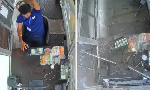 ടോള്‍ ബൂത്തില്‍വെച്ച് ട്രക്കിന്റെ ടയര്‍ പൊട്ടിത്തെറിച്ച് അപകടം; ജീവനക്കാരന്‍ രക്ഷപ്പെട്ടത് തലനാരിഴയ്ക്ക്