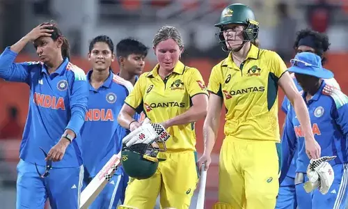 മൂന്ന് താരങ്ങൾക്ക് അർധശതകം; ഇന്ത്യൻ വനിതകൾ ഉയർത്തിയ വിജയലക്ഷ്യം മറികടന്നത് 35 പന്തുകൾ ബാക്കി നിൽക്കെ; തകർപ്പൻ ജയത്തോടെ പരമ്പരയിൽ മുന്നിലെത്തി ഓസ്ട്രേലിയ