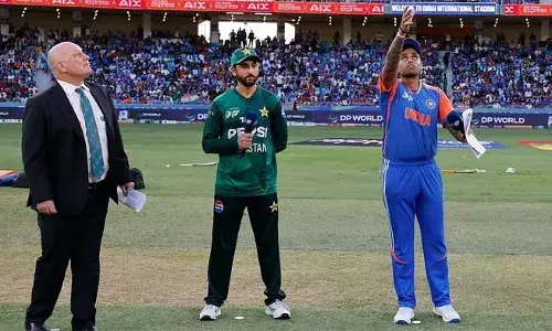 പാക്കിസ്ഥാന്റെ ബഹിഷ്‌ക്കരണ ഭീഷണി കൈയില്‍ വെച്ചാല്‍ മതി; ഏഷ്യാ കപ്പ് മാച്ച് റഫറി സ്ഥാനത്തു നിന്നു ആന്‍ഡി പൈക്രോഫ്റ്റിനെ ഐസിസി മാറ്റില്ല