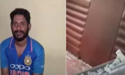 ബൈക്കിന്റെ ചാവി കാണാനില്ല സാറെ..; സ്റ്റേഷനിൽ വെപ്രാളത്തിൽ ഓടിയെത്തിയ യുവാവ്; അന്വേഷിക്കാമെന്ന് പോലീസിന്റെ മറുപടിയിൽ പ്രകോപനം; ജീപ്പിന്റെ ഗ്ലാസ് അടിച്ചുപൊട്ടിച്ചു