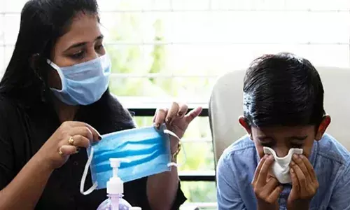 ക്ലാസിൽ പഠിക്കാനെത്തിയ കുട്ടികളുടെ പെരുമാറ്റത്തിൽ സംശയം; എല്ലാവർക്കും പനി ലക്ഷണങ്ങൾ; സ്വകാര്യ സ്‌കൂളിലെ വിദ്യാർത്ഥികൾ ചികിത്സ തേടി