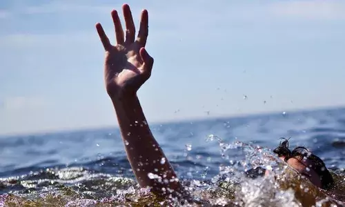 കുടത്തില്‍ വെള്ളമെടുക്കുന്നതിനിടെ മുതലയുടെ ആക്രമണം; പതിനഞ്ചുകാരി മരിച്ചു; നാട്ടുകാര്‍ രക്ഷപെടുത്താന്‍ ശ്രമിച്ചെങ്കിലും സാധ്യമായില്ല